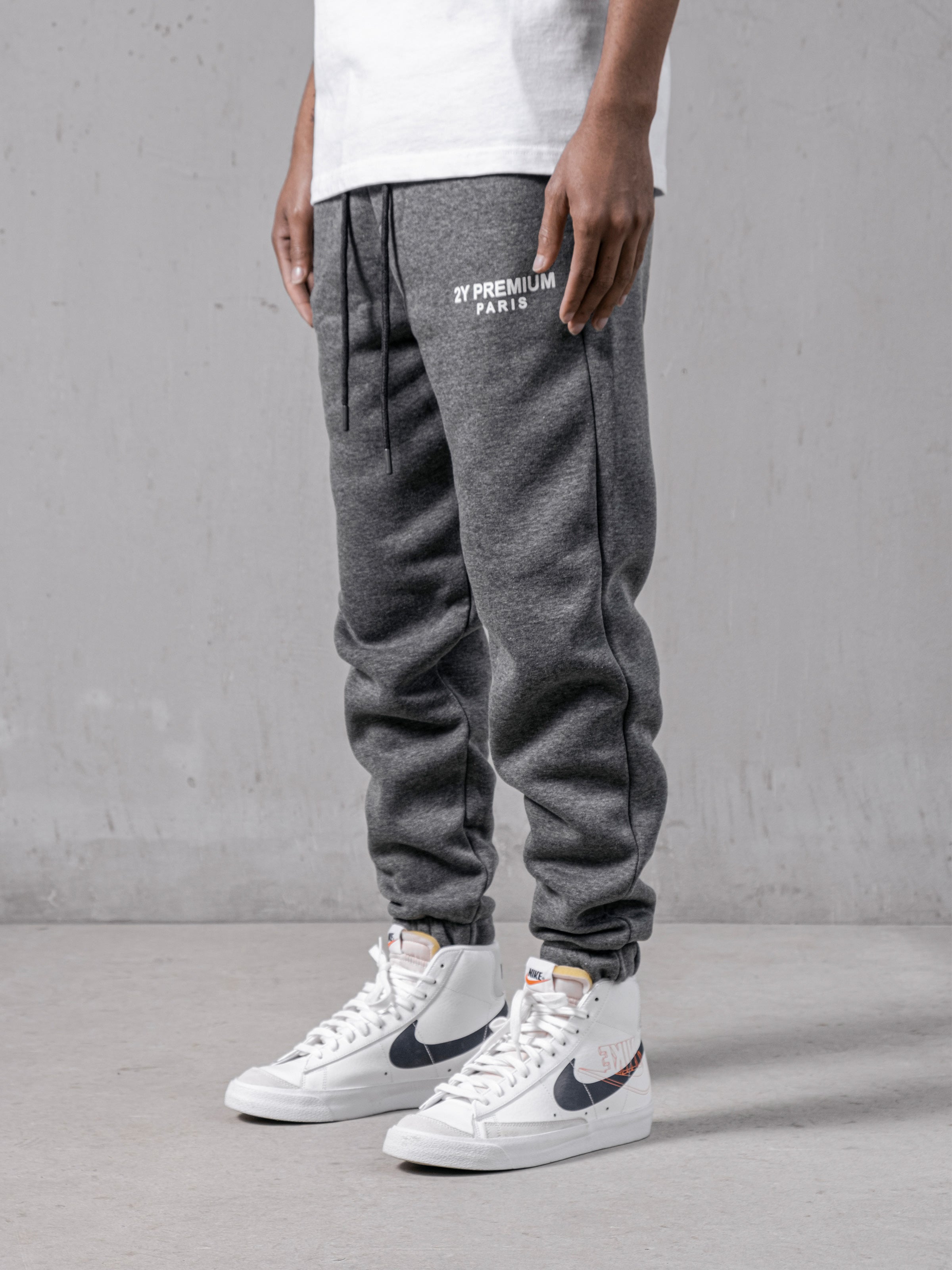 Grey Basic Sweatpants, Men's Streetwear
